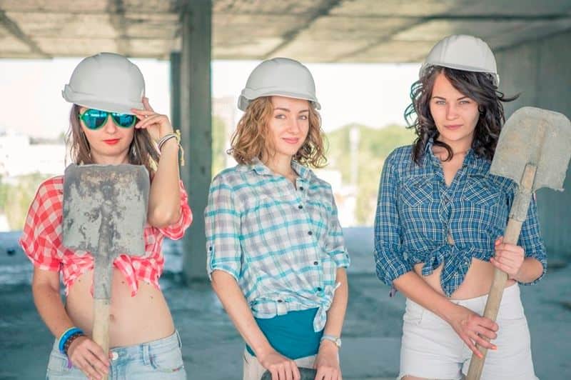 אושר סופי ...    איסור גורף על העסקתם של בני נוער באתרי בנייה