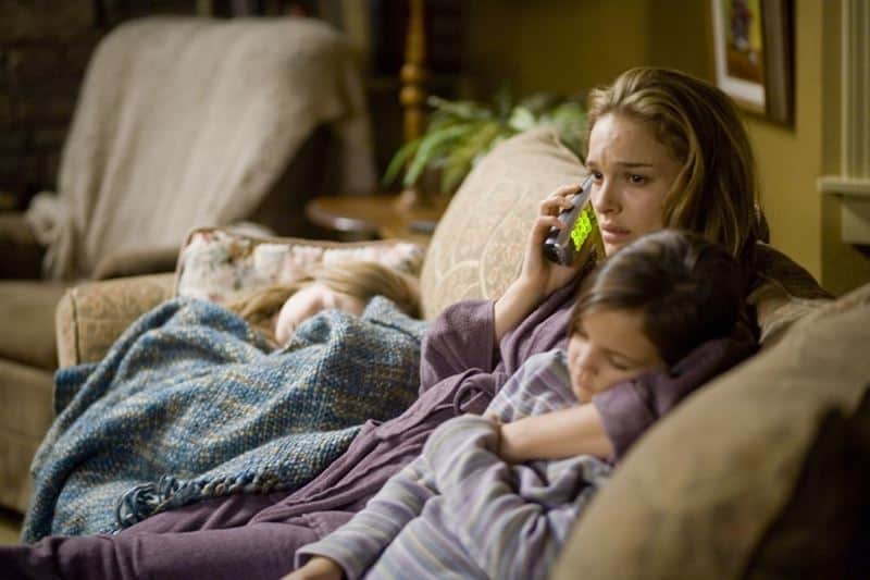 יושב בבית עם ילדים ? ...מי ישלם שכר לעובד ?   זכויות העובדים באזור הלחימה בדרום