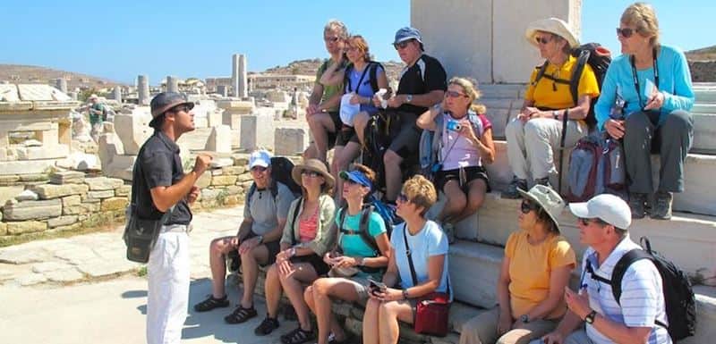 עובד שעות נוספות ולא מקבל תשלום..?   פסק דין נוסף ....  447 אלף ש' למדריכת טיולים שתבעה שעות נוספות.