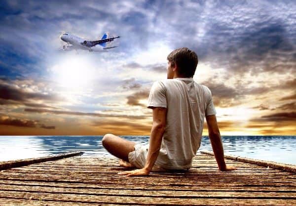 חול המועד פסח....

האם עובד יכול לסרב לצאת לחופשה מרוכזת ?