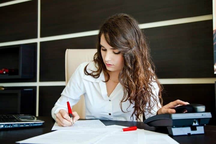 לרוב יש טעיות בתלוש.... בחישוב... אחוז המשרה...!!!   חישוב חייב להיות מימי חג, חופשה ,מחלה ושעות עבודה 100%