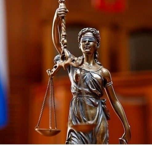 זהו...הסתיימה פגרה בבית דין לעבודה....מעסיק לא שילם פיצויים או זכויותייך ....תגיש תביעה בעצמך ...