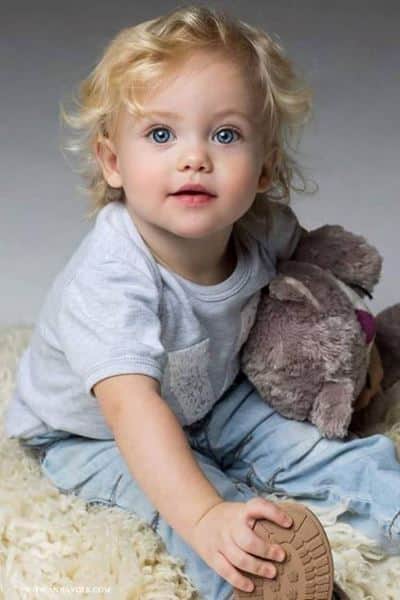 פיצויי פיטורים לעובדת שהתפטרה בעקבות לידה