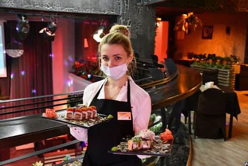 עד איזה שעה אפשר להעסיק את נוער  ואם סיימתם לעבוד אחרי 23:00, המעסיק חייב להחזיר אתכם הביתה