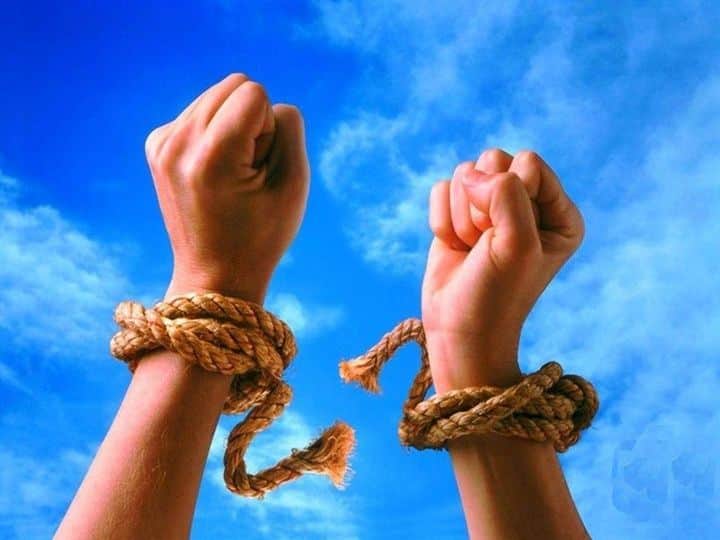 המעסיק מפר חוקי עבודה כלפיכם ? 
.
כך תגישו תלונה למינהל הסדרה ואכיפה במשרד הכלכלה