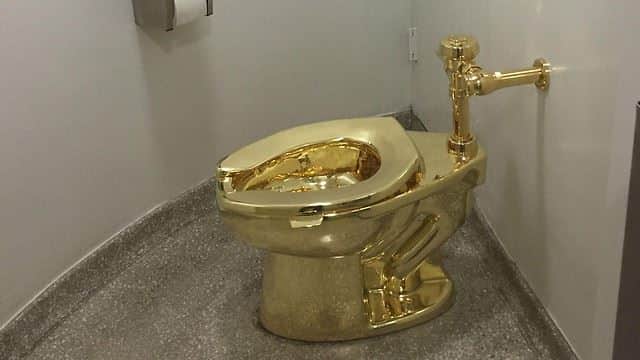 פסק דין...   נשלח לנקות שירותים....פיצוי ..   95,000 ש