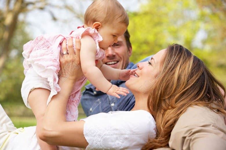 פסק דין...  ללדת ולקבל דמי אבטלה